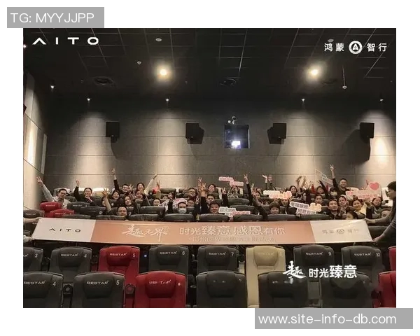 布莱斯分享詹姆斯全家福感恩瞬间幸福洋溢温馨家庭时光