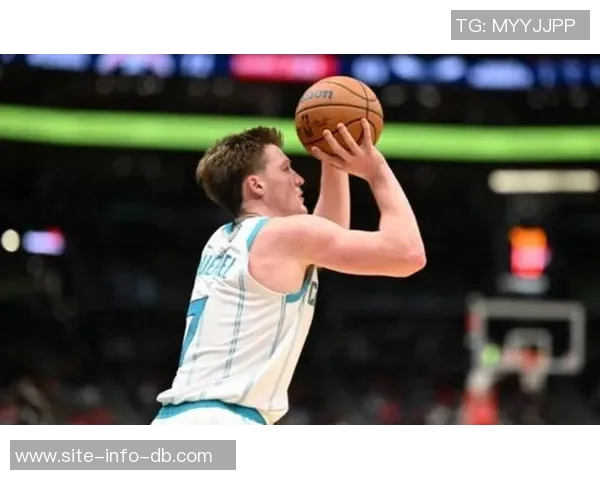 克尼佩尔连续三场得分20首次突破30分表现出色助球队赢得胜利