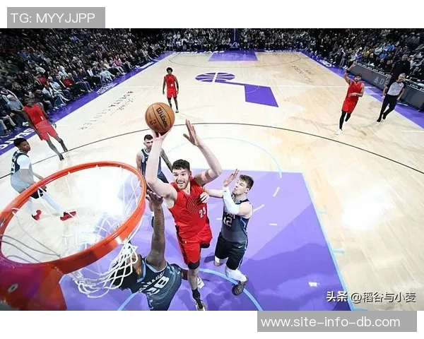 亚当斯场均仅22分钟却能拿下45个前场篮板领跑联盟表现惊人